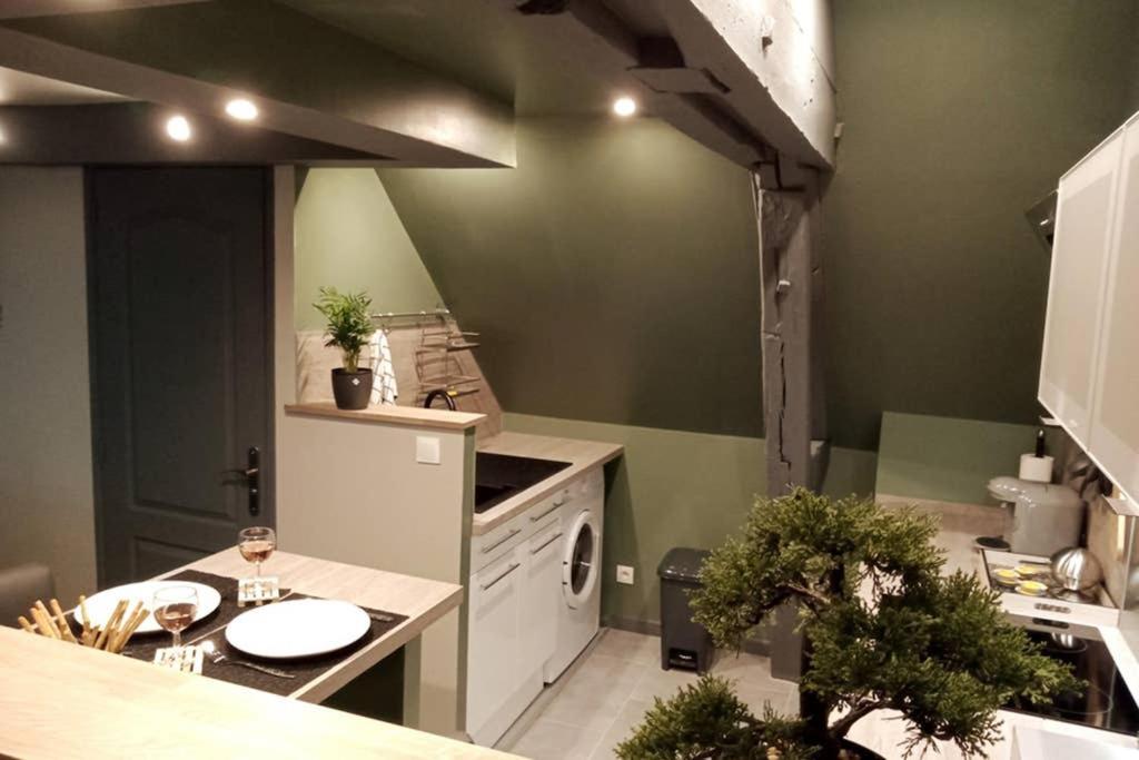 L'Evasion... Balneo. Apartamento Sainte-Savine Exterior foto